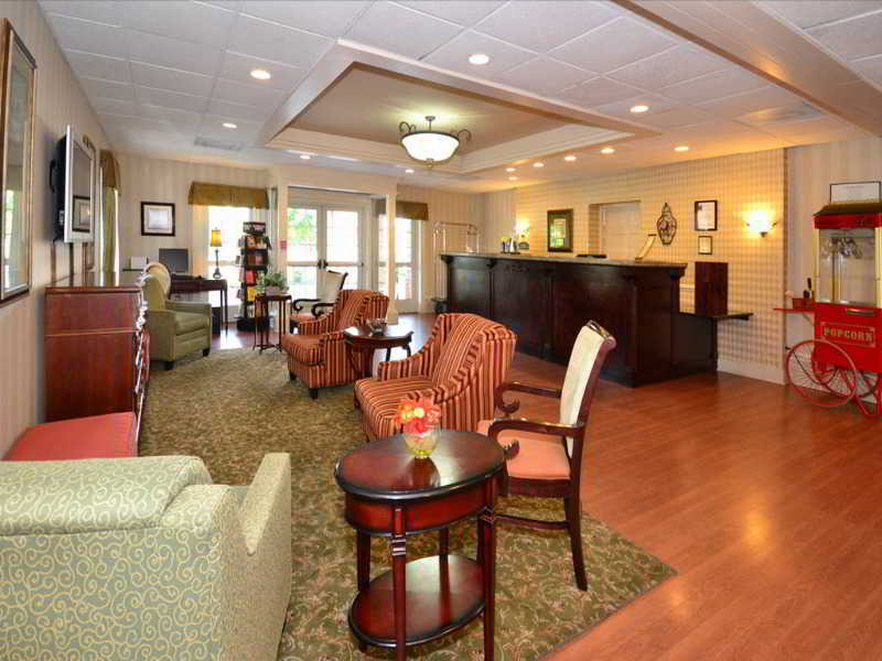 Comfort Inn & Suites Staunton Interior photo
